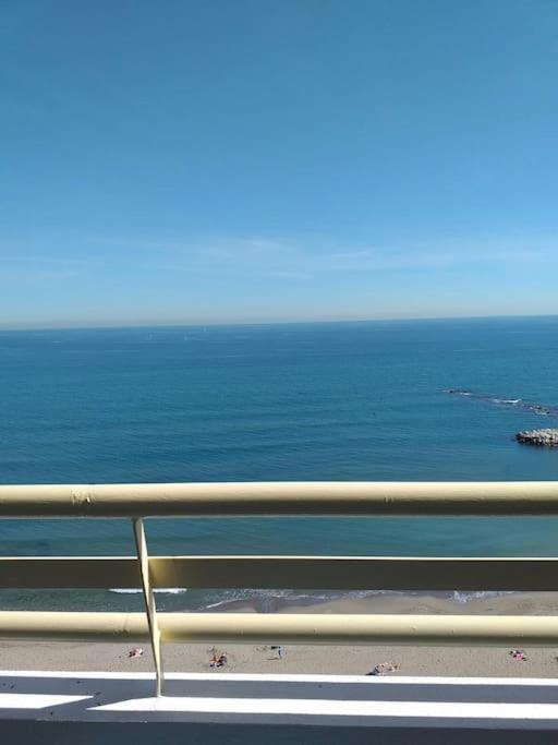 Seafront Apartment With Open-Air Heated Pool ฟูเอนฮิโรลา ภายนอก รูปภาพ
